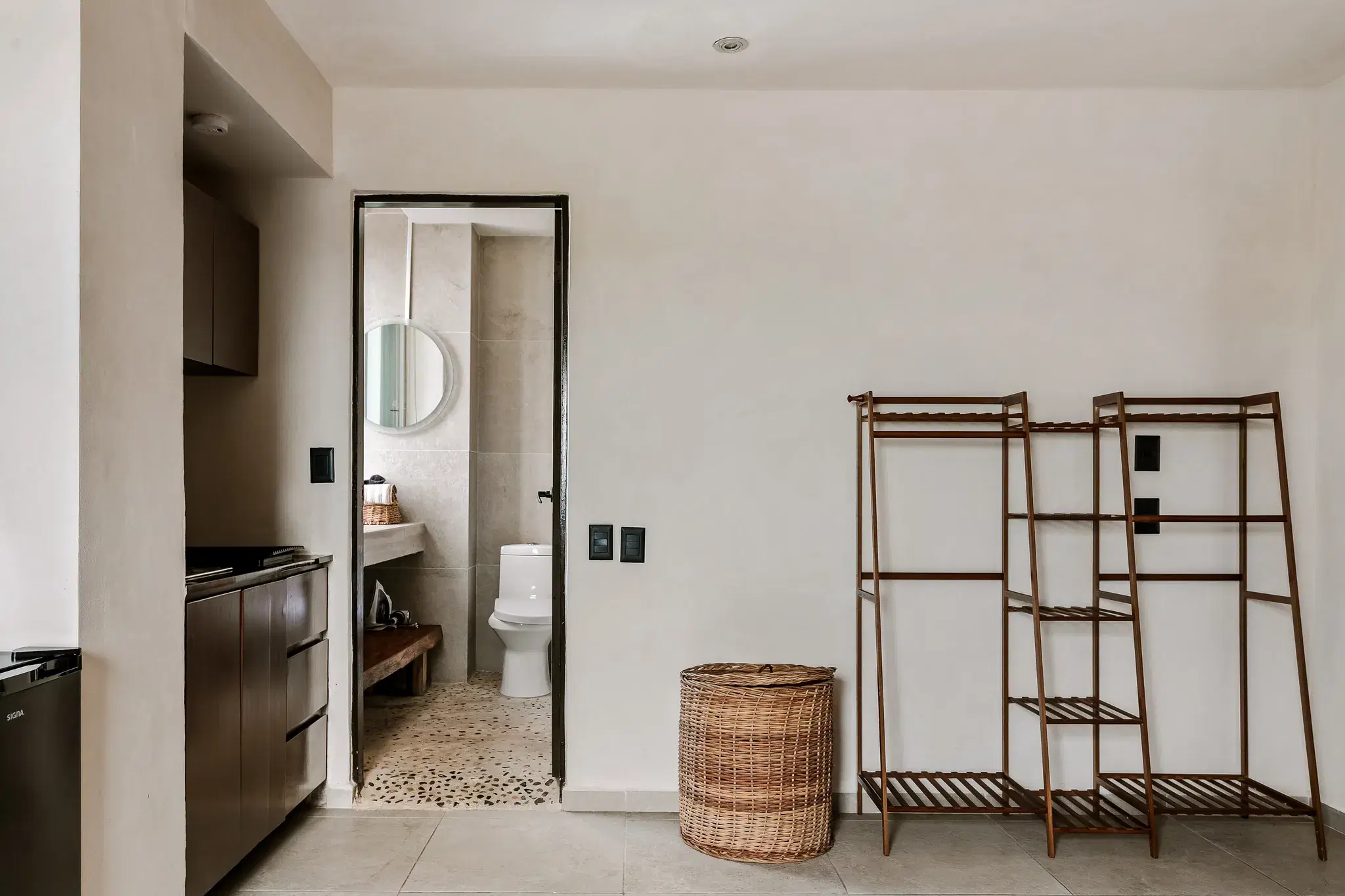 Boutique Resort Studio: Private Beach, Pools & Spa 3